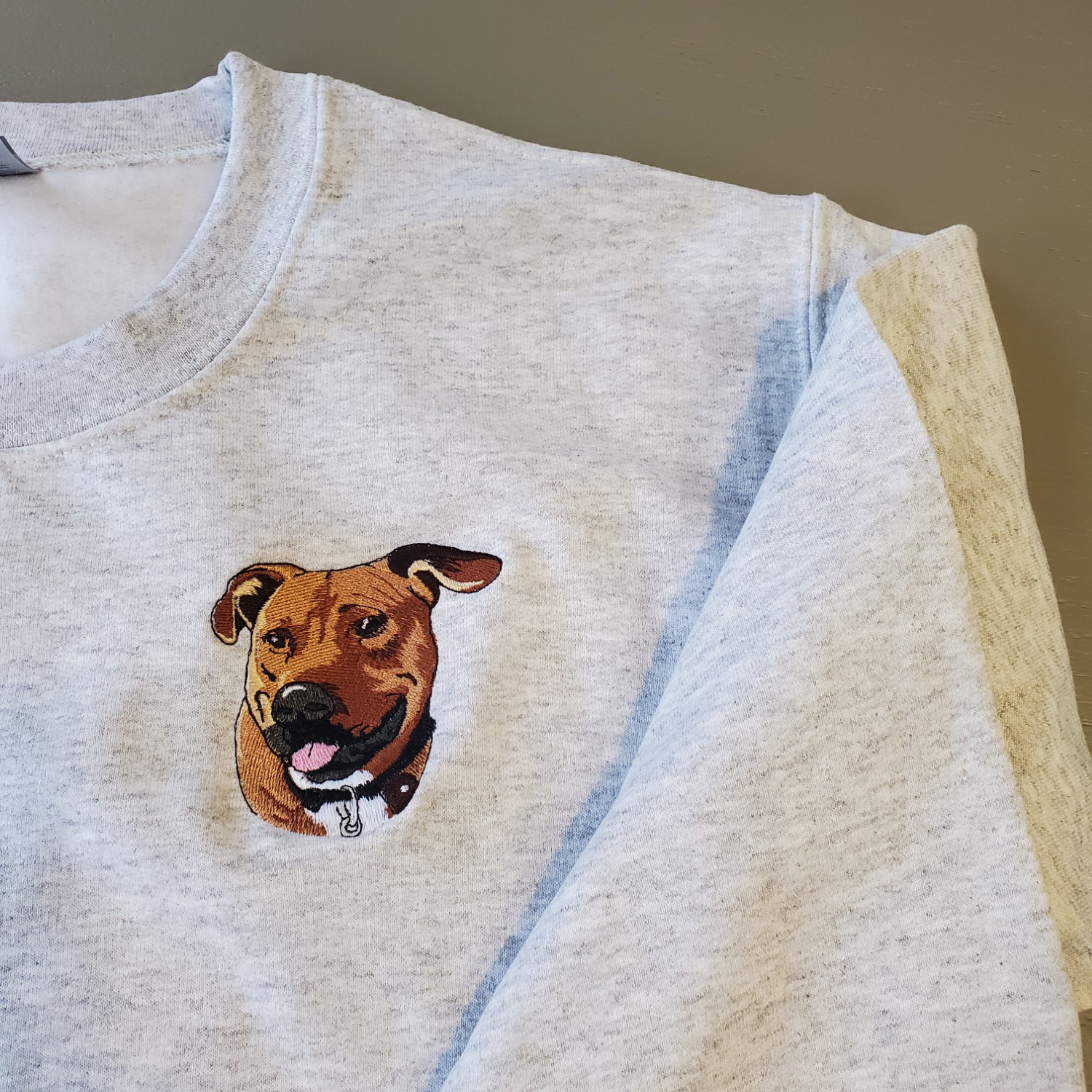 crewneck-embroidery-pet-dog