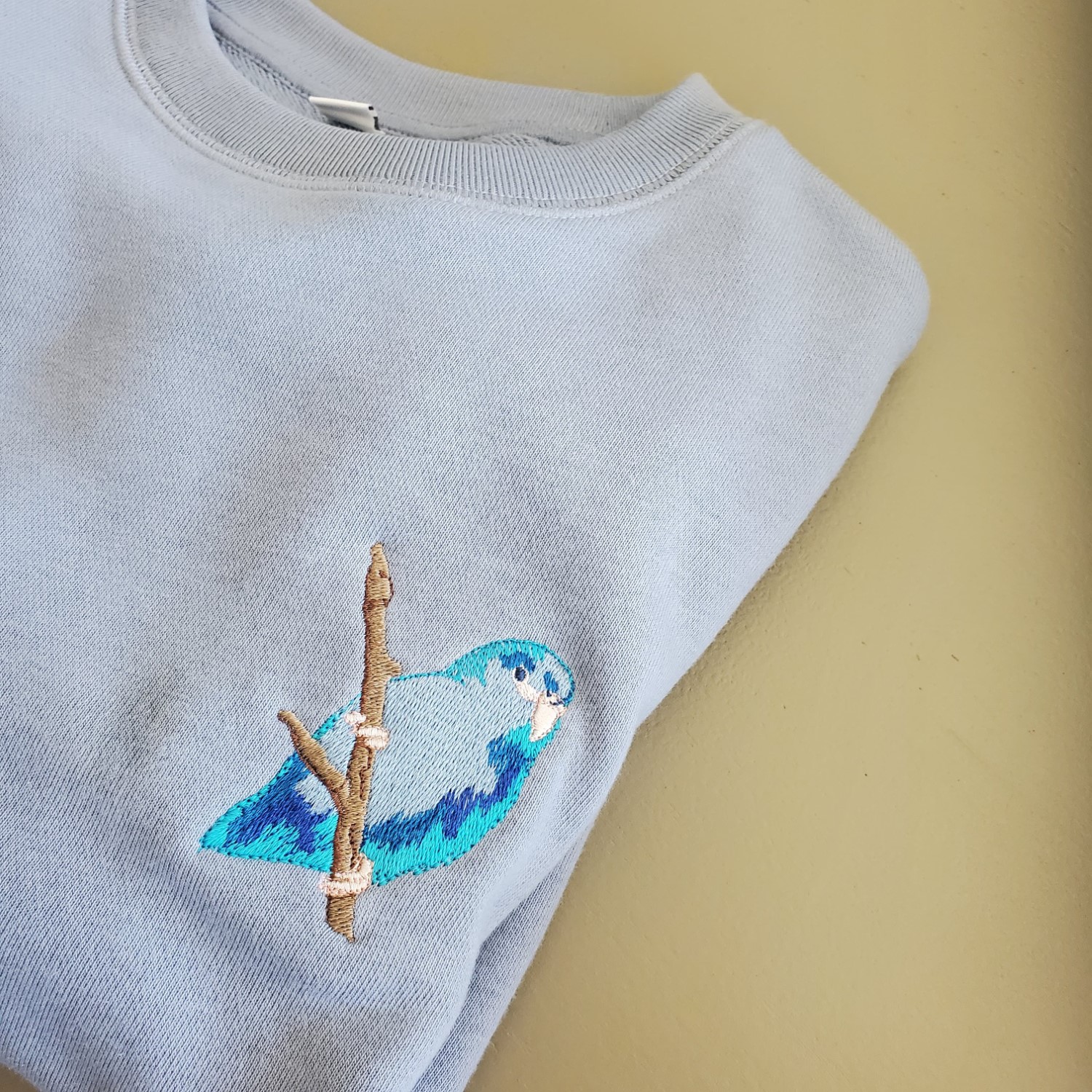 pet-bird-sweater-embroidery