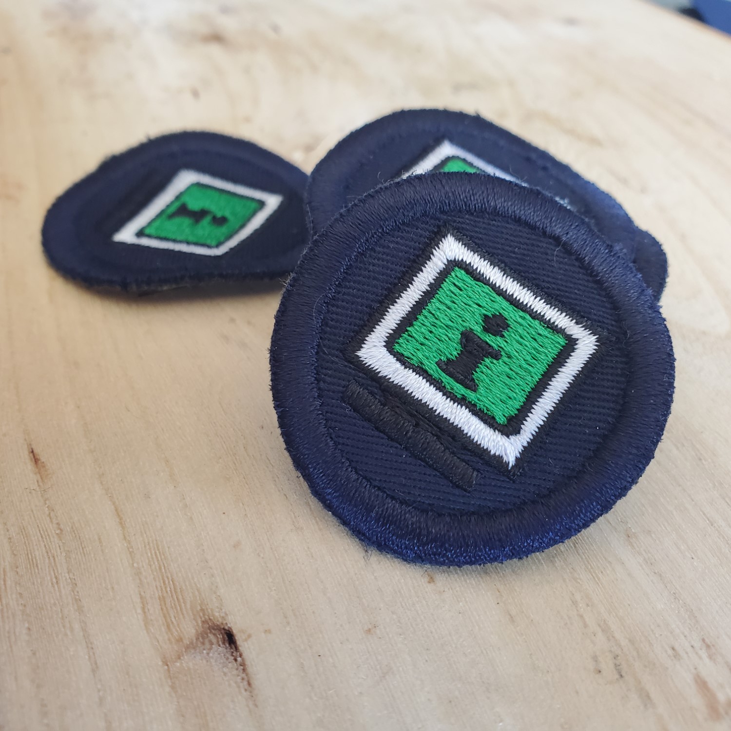 scout-badge-embroidery-design